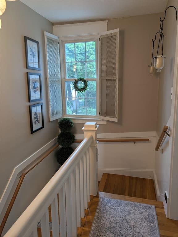 Single Family Residence at 174 Hopkins Pl, Longmeadow MA 01106, photo 10 of 23