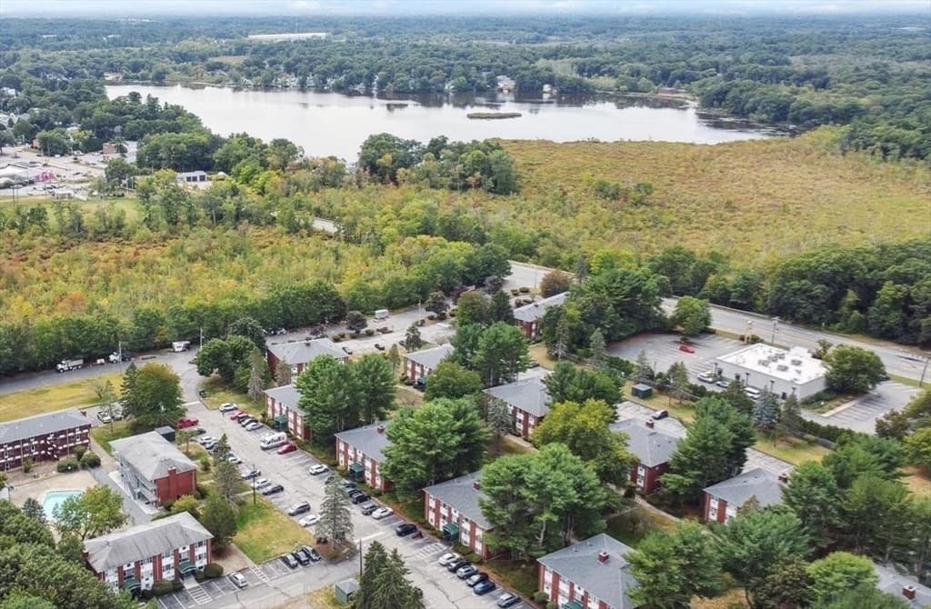 Condominium at 30A Colonial Drive # 6, Andover MA 01810, Andover, photo 16 of 20