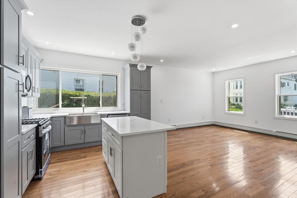 24 Marblehead St, North Andover MA 01845 photo 13