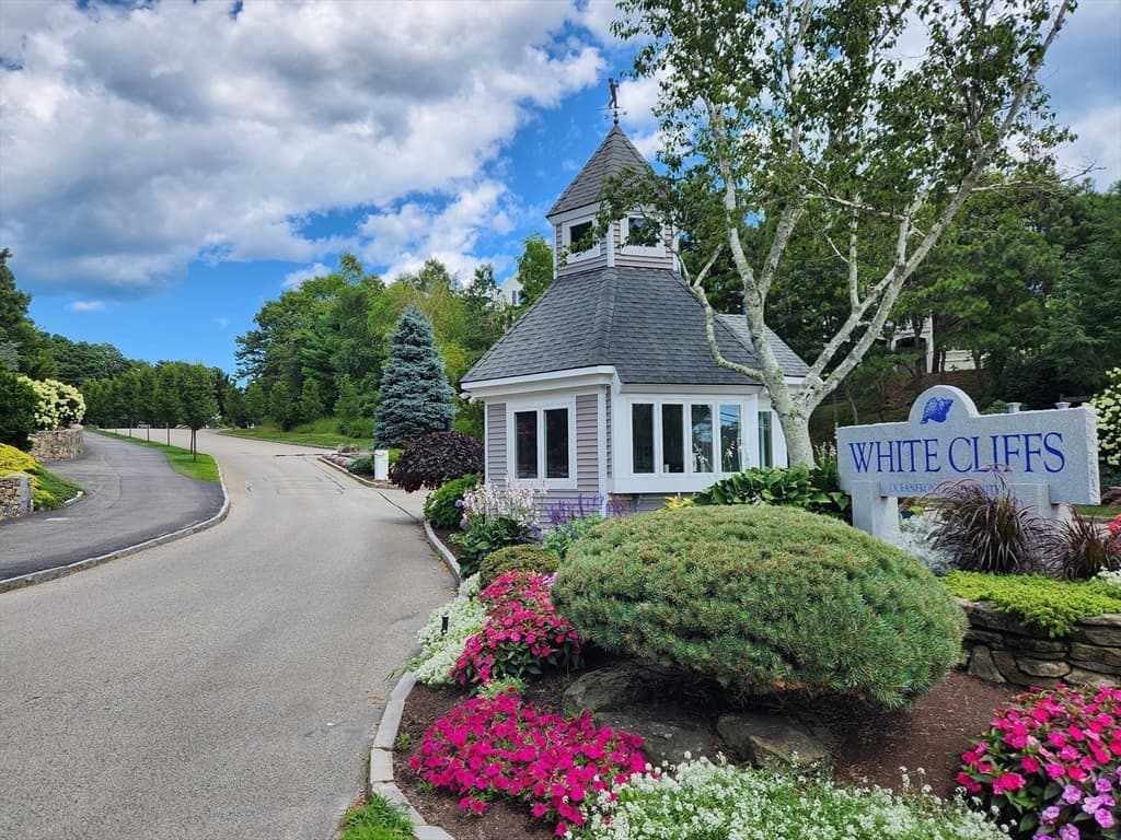 16 Westcliff Dr # 16, Plymouth MA 02360