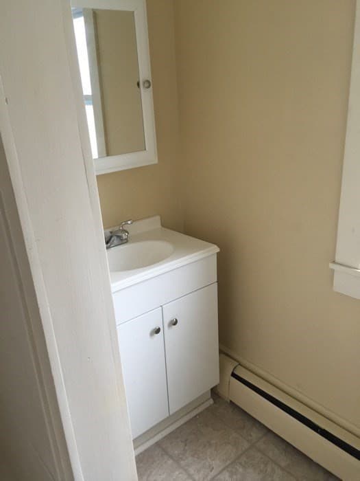 2 Family - 2 Units Up/Down at 14 Central Ct, Beverly MA 01915, Beverly, photo 7 of 11
