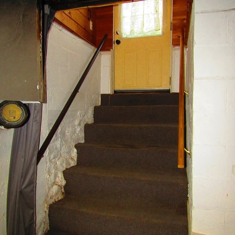 Single Family Residence at 465 Spring Street, Northampton MA 01053, Northampton, photo 21 of 30