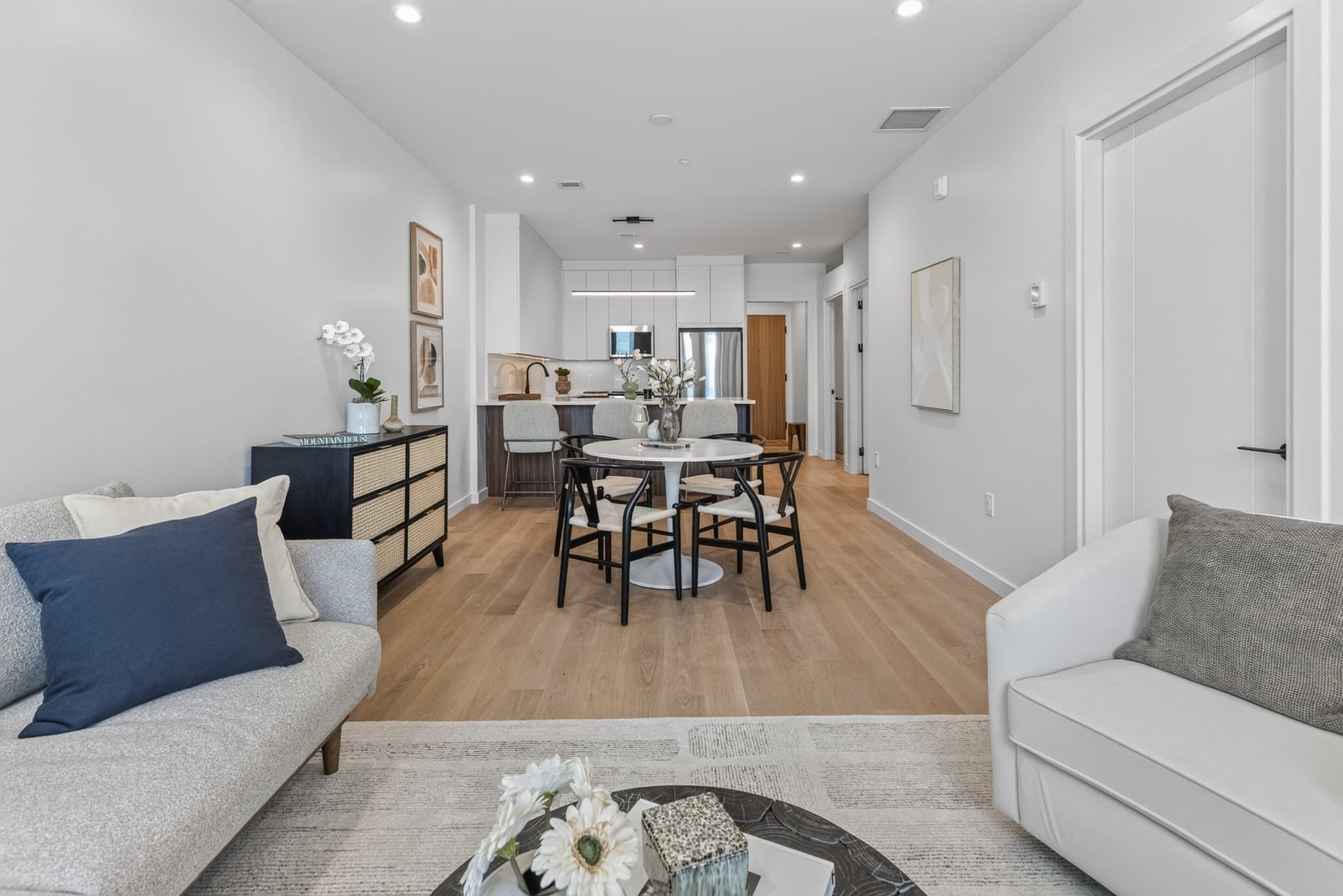 Condominium at 1395 Washington Street, Boston MA 02118, photo 5 of 37