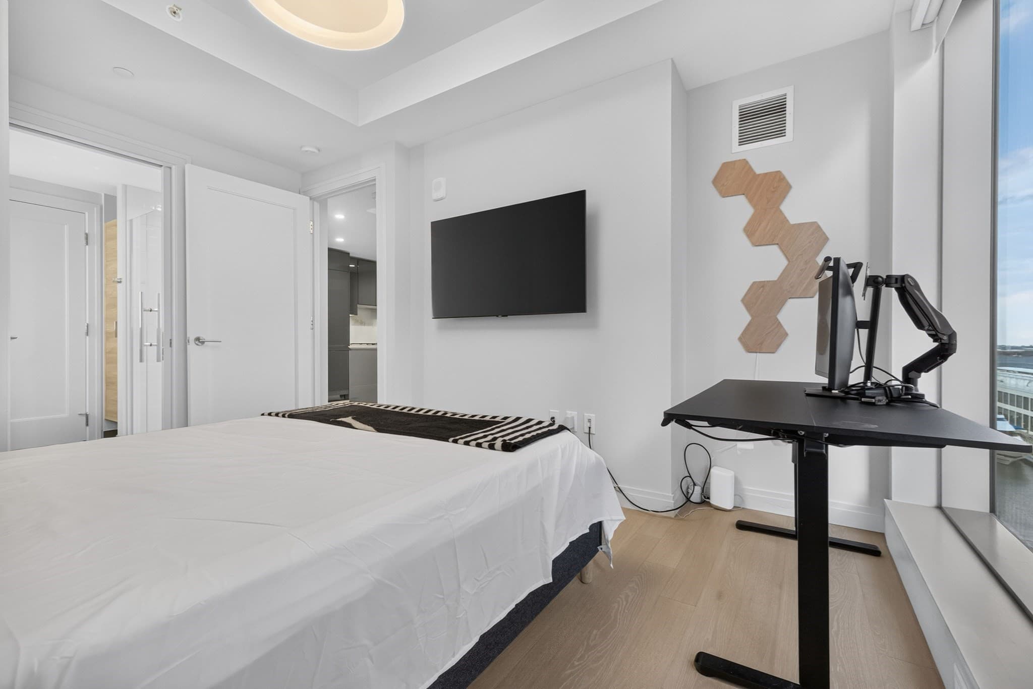 Condominium at 135 Seaport Blvd # 1106, Boston MA 02210, photo 15 of 41