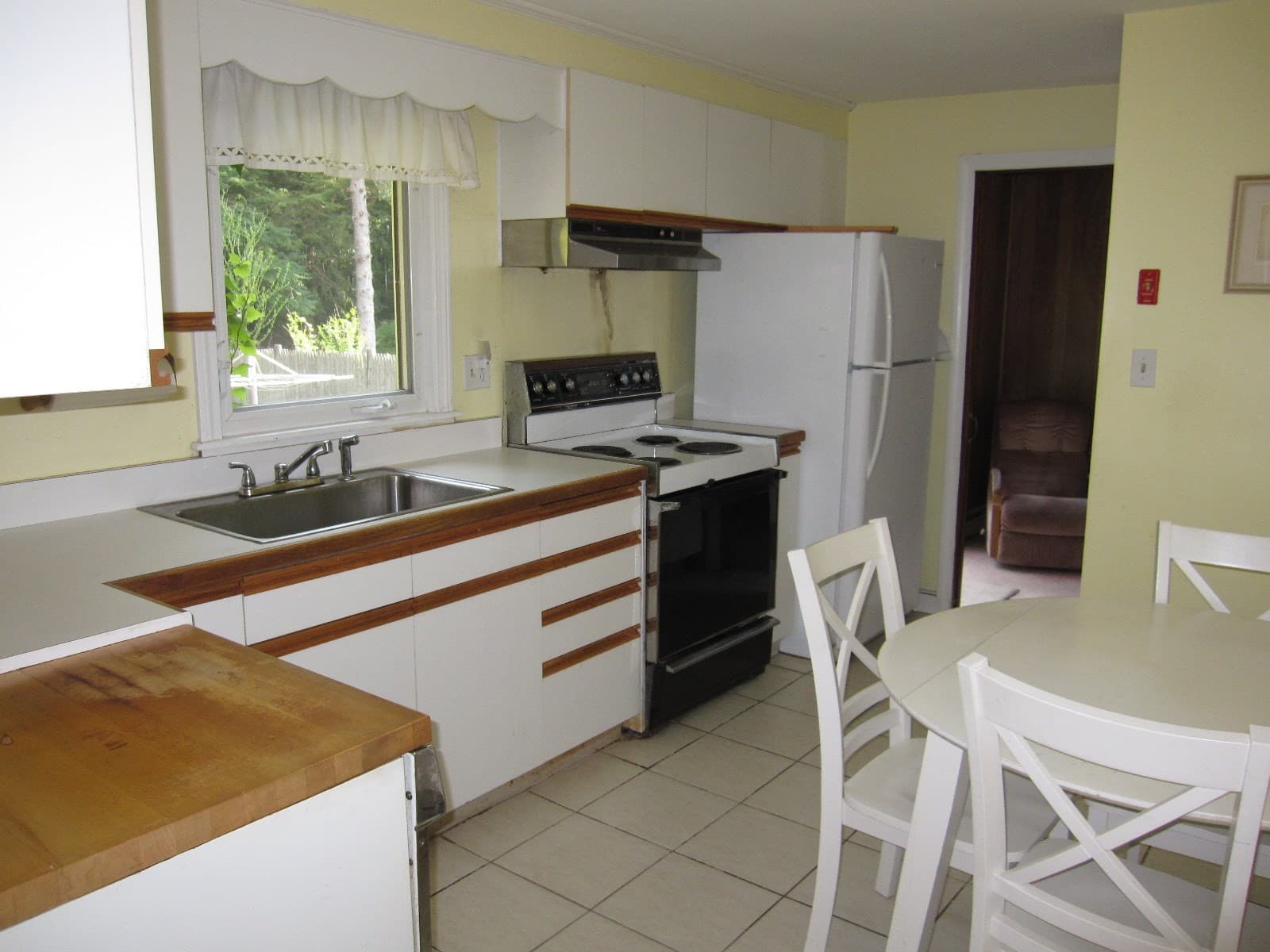 Single Family Residence at 15 Lilian Road, Framingham MA 01701, photo 9 of 20