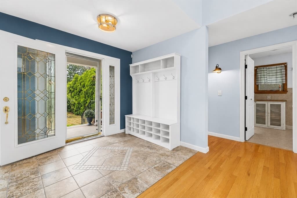 Single Family Residence at 19 Forestview Dr, Fairhaven MA 02719, Fairhaven, photo 6 of 29