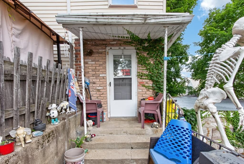 55 Canton St, Fitchburg MA 01420 photo 5