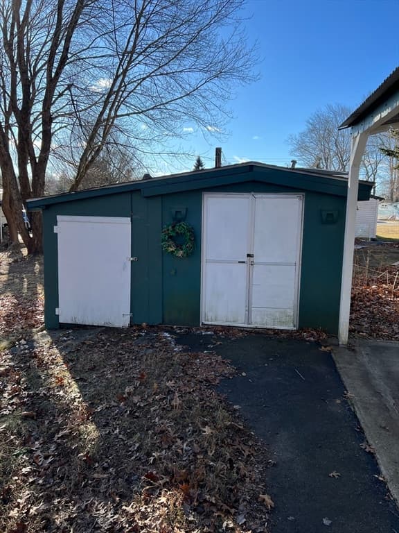Mobile Home at 6 Stagecoach Drive, Brookfield MA 01506, Brookfield, photo 14 of 14