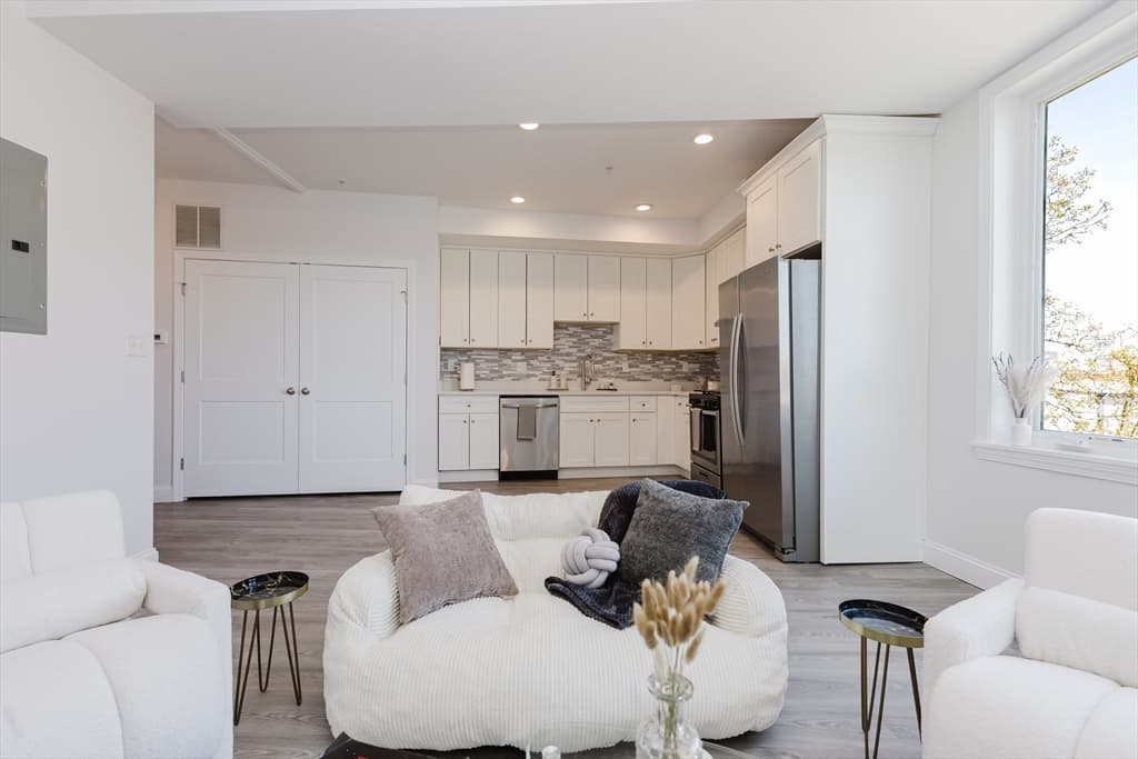 Condominium at 92-94 George St # 203, Boston MA 02119, Boston, photo 13 of 35