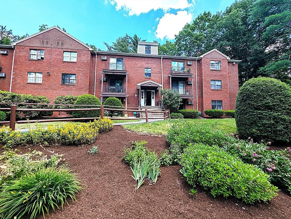 73 Liberty Square Road # 30A, Boxborough MA 01719