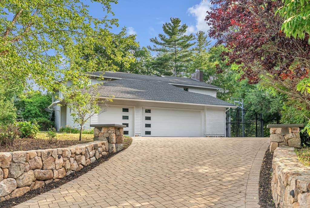 28 Kesseler Way, Newton MA 02467 photo 3