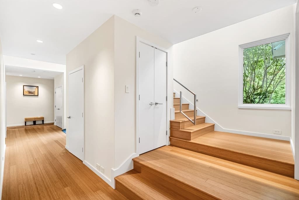 28 Kesseler Way, Newton MA 02467 photo 10