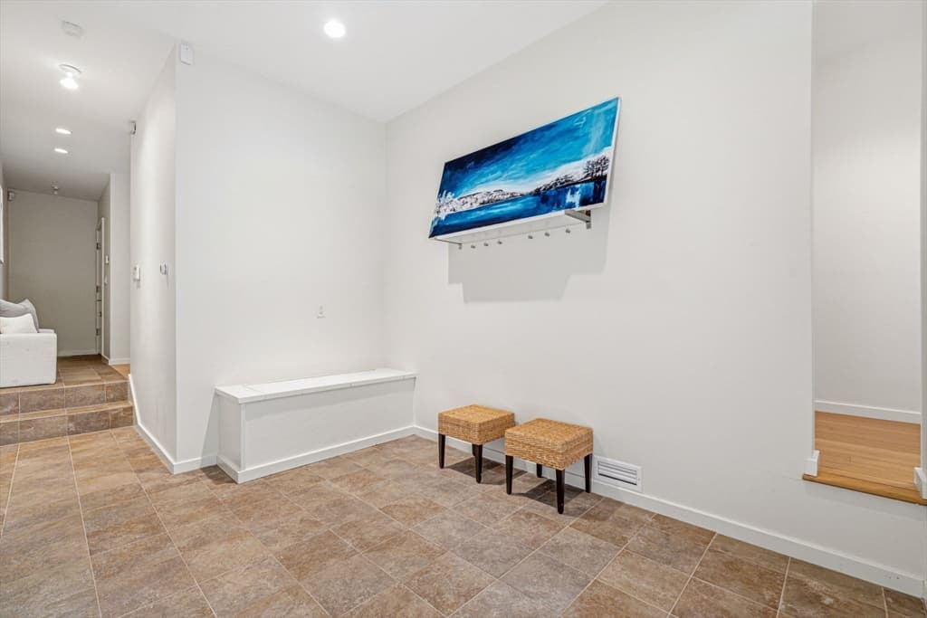 28 Kesseler Way, Newton MA 02467 photo 35