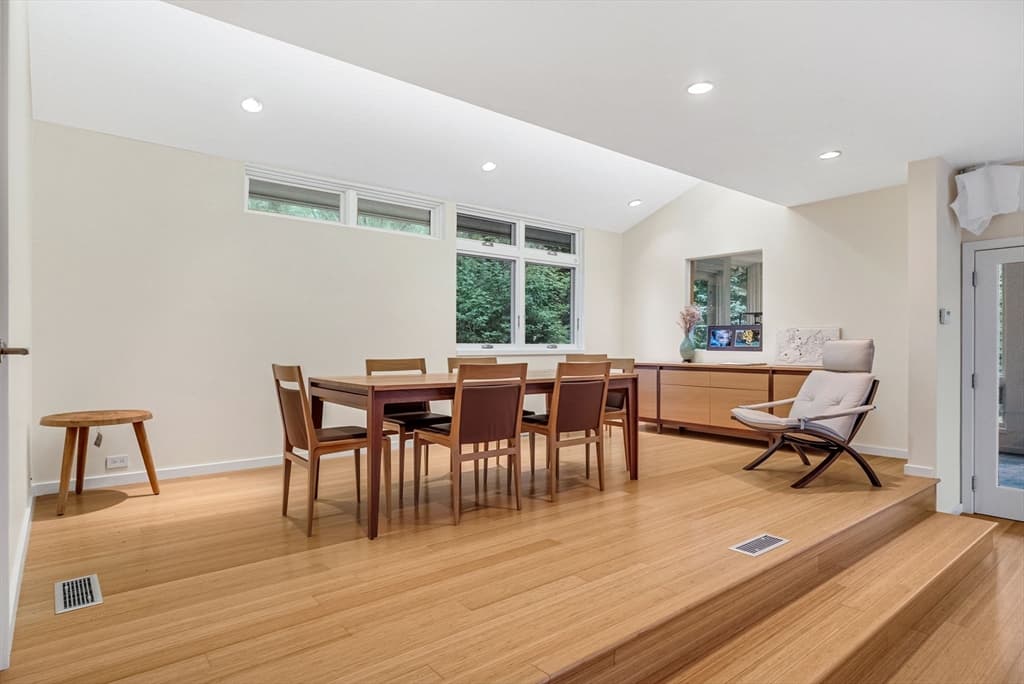 28 Kesseler Way, Newton MA 02467 photo 8