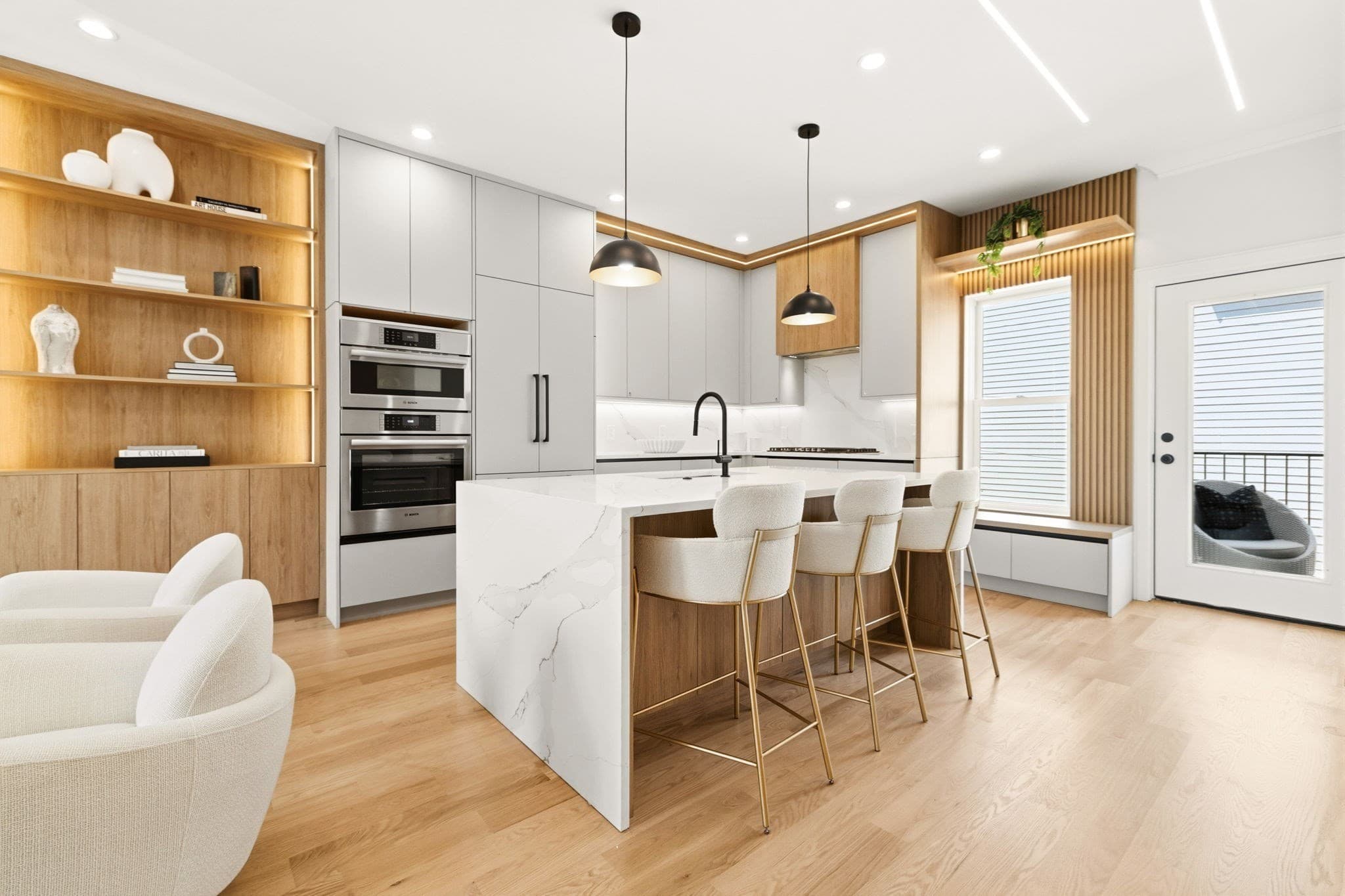 Single Family Residence at 39 G St, Boston MA 02127, Boston, photo 7 of 39