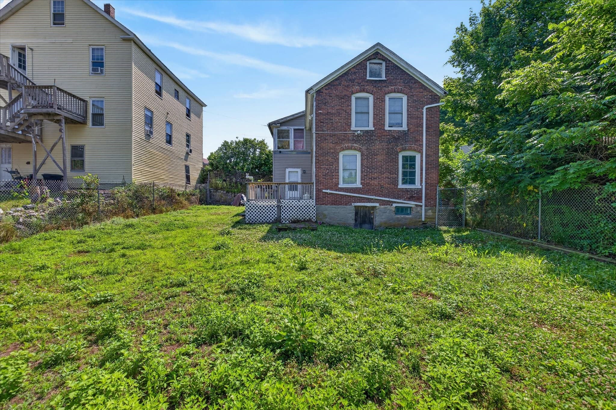 Single Family Residence at 12 River Ct, Webster MA 01570, photo 4 of 29