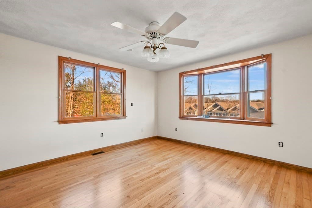 Attached (Townhouse/Rowhouse/Duplex) at 72 Cambridge Road # 2, Woburn MA 01801, photo 14 of 31