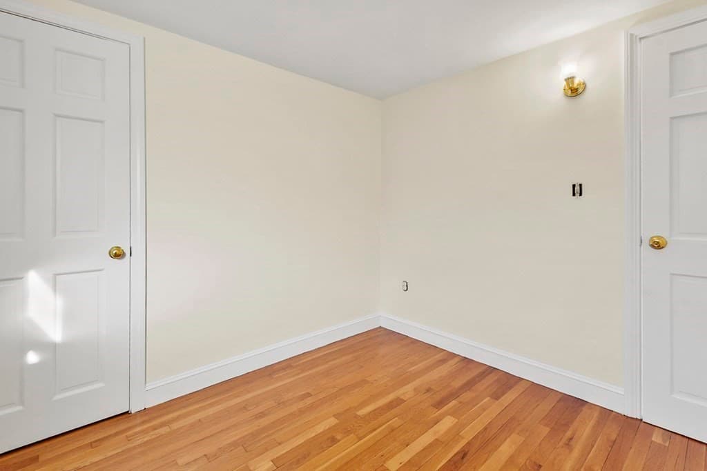 Attached (Townhouse/Rowhouse/Duplex) at 72 Cambridge Road # 2, Woburn MA 01801, photo 19 of 31