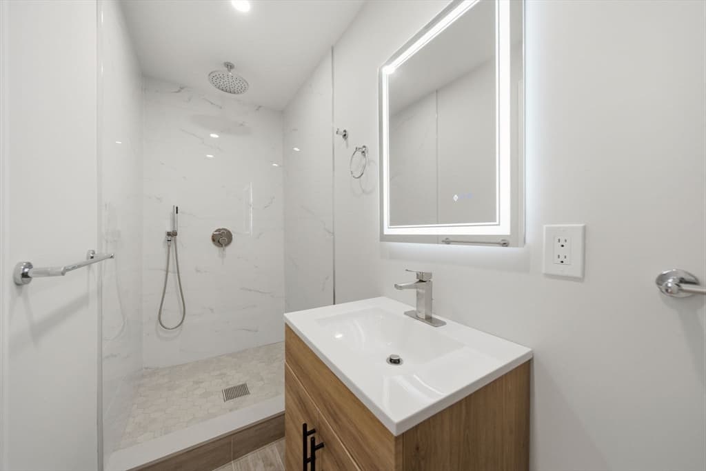 11 Mount Pleasant St # 11, Waltham MA 02452 photo 17
