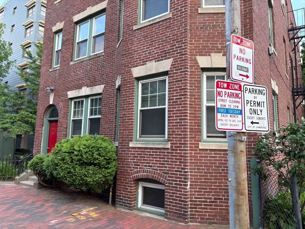 252 Harvard St # 1, Cambridge MA 02139
