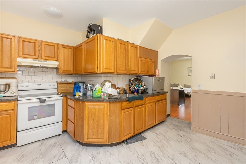 245-247 Newport Ave, Quincy MA 02170 photo 6