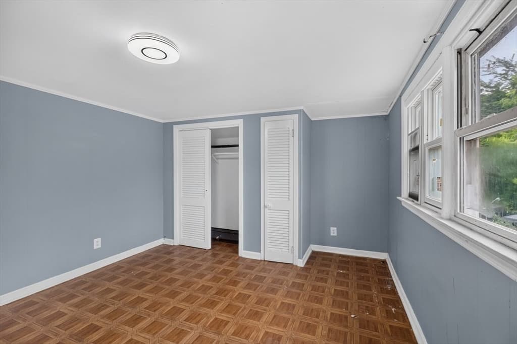 243 Central St, Springfield MA 01105 photo 8
