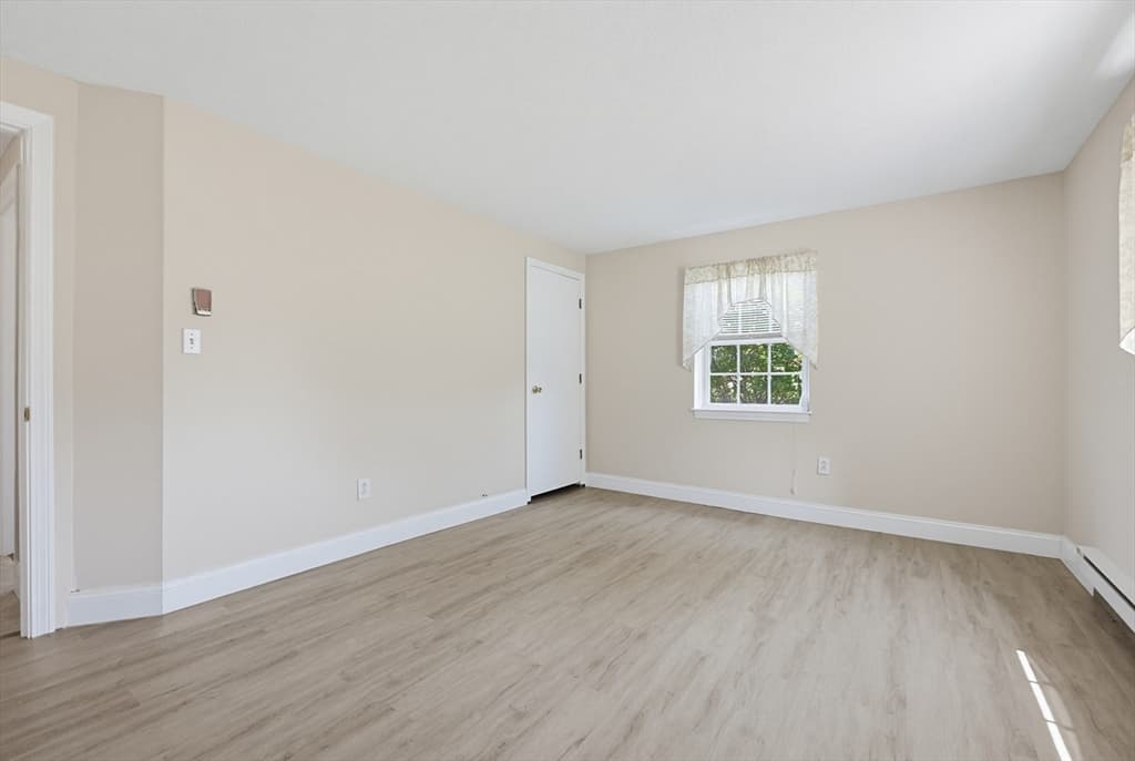 15 Frank St # 1, Dracut MA 01826 photo 12