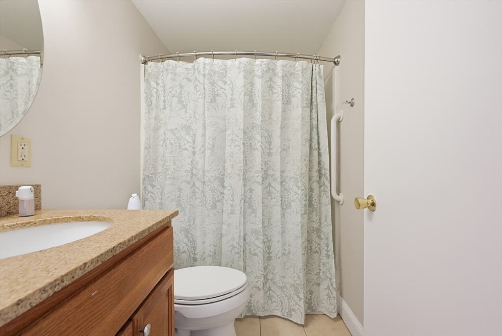 15 Frank St # 1, Dracut MA 01826 photo 14