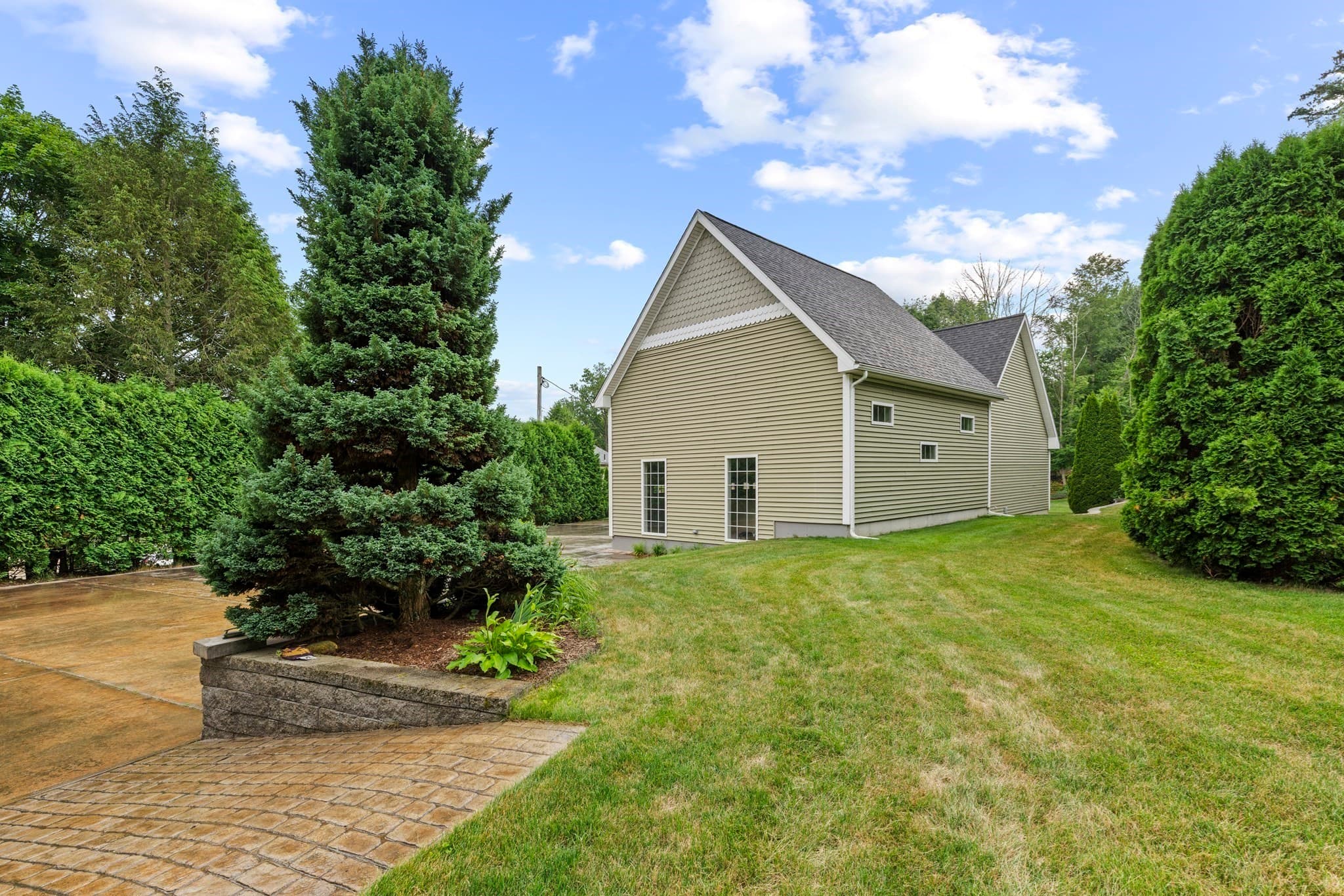 Single Family Residence at 70 Ellis Road, Southbridge MA 01550, Southbridge, photo 35 of 42