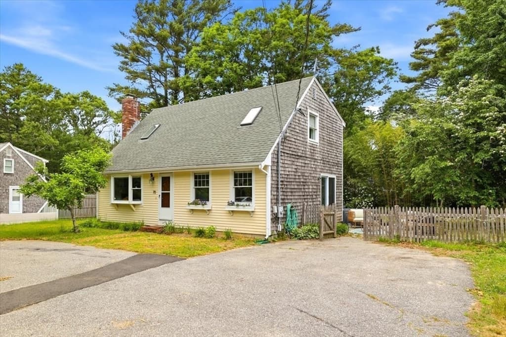 Single Family Residence at 70 Quinaquisset Ave, Mashpee MA 02649, photo 2 of 42