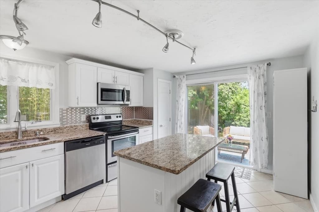 Single Family Residence at 70 Quinaquisset Ave, Mashpee MA 02649, photo 17 of 42