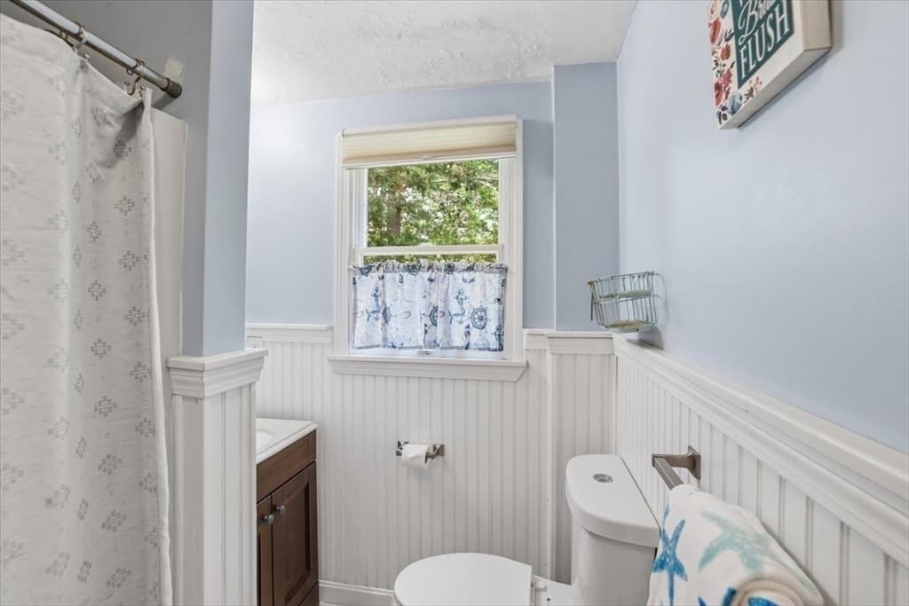Single Family Residence at 70 Quinaquisset Ave, Mashpee MA 02649, photo 20 of 42