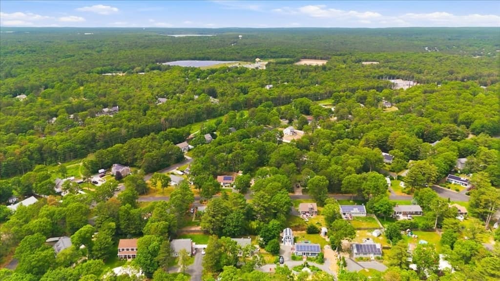Single Family Residence at 70 Quinaquisset Ave, Mashpee MA 02649, photo 38 of 42