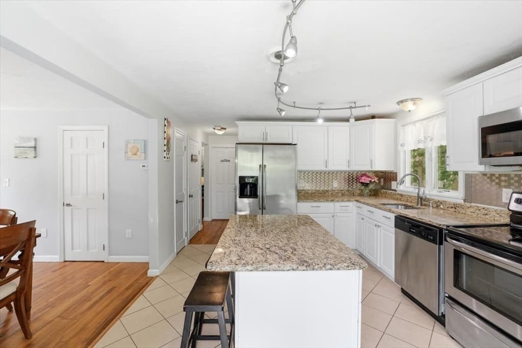 Single Family Residence at 70 Quinaquisset Ave, Mashpee MA 02649, photo 15 of 42