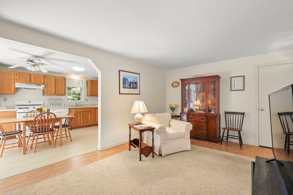 Single Family Residence at 4 Ryder Cir, Sandwich MA 02563, Sandwich, photo 9 of 40