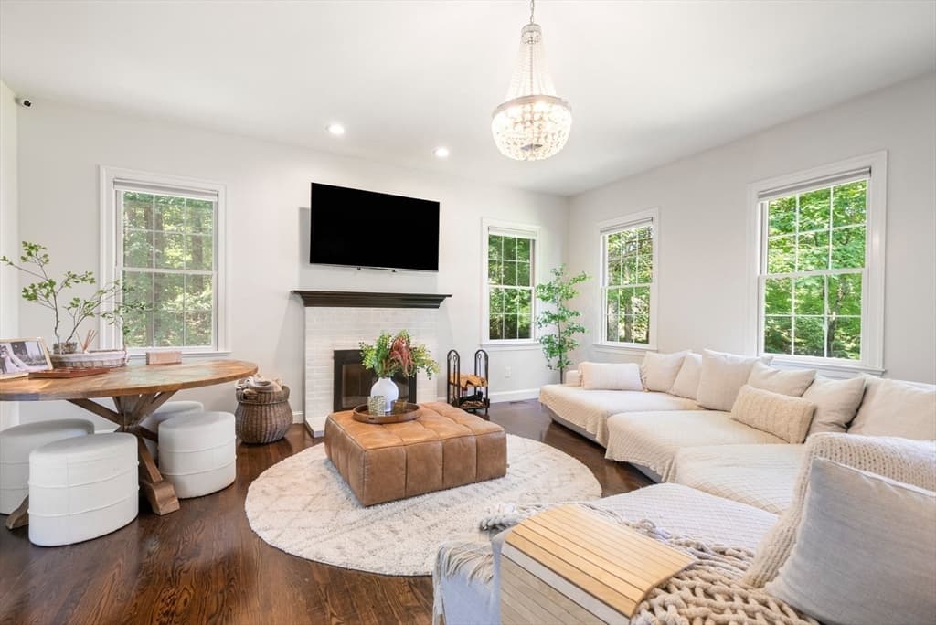 23 Falcon Ridge Dr, Hopkinton MA 01748 photo 13