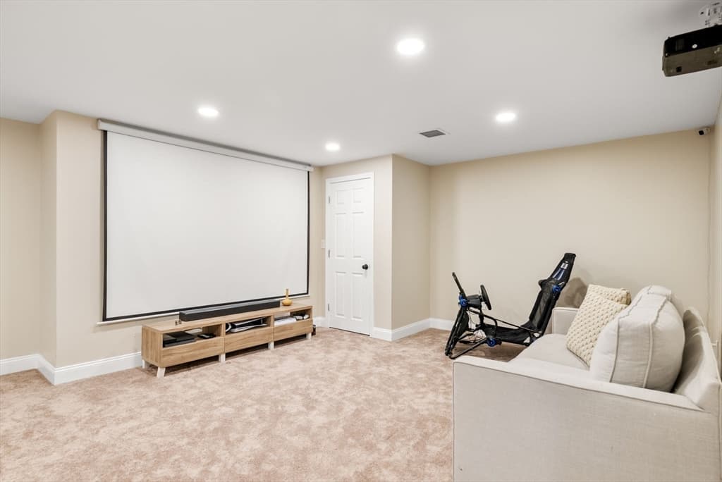 23 Falcon Ridge Dr, Hopkinton MA 01748 photo 28