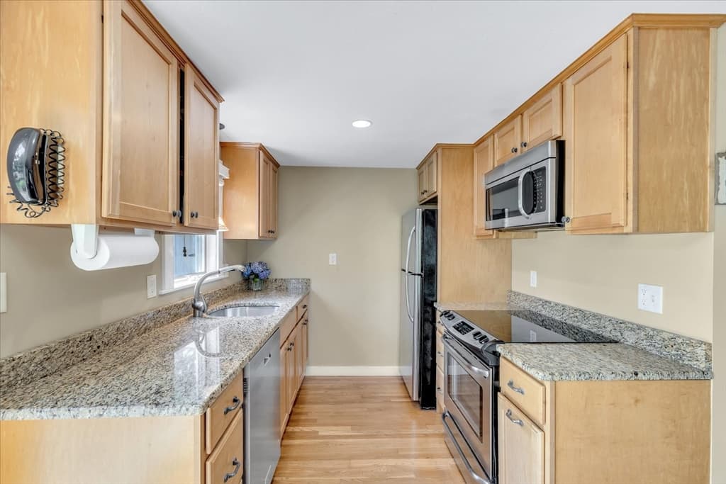 1 Thorwald Dr, Dennis MA 02660 photo 8