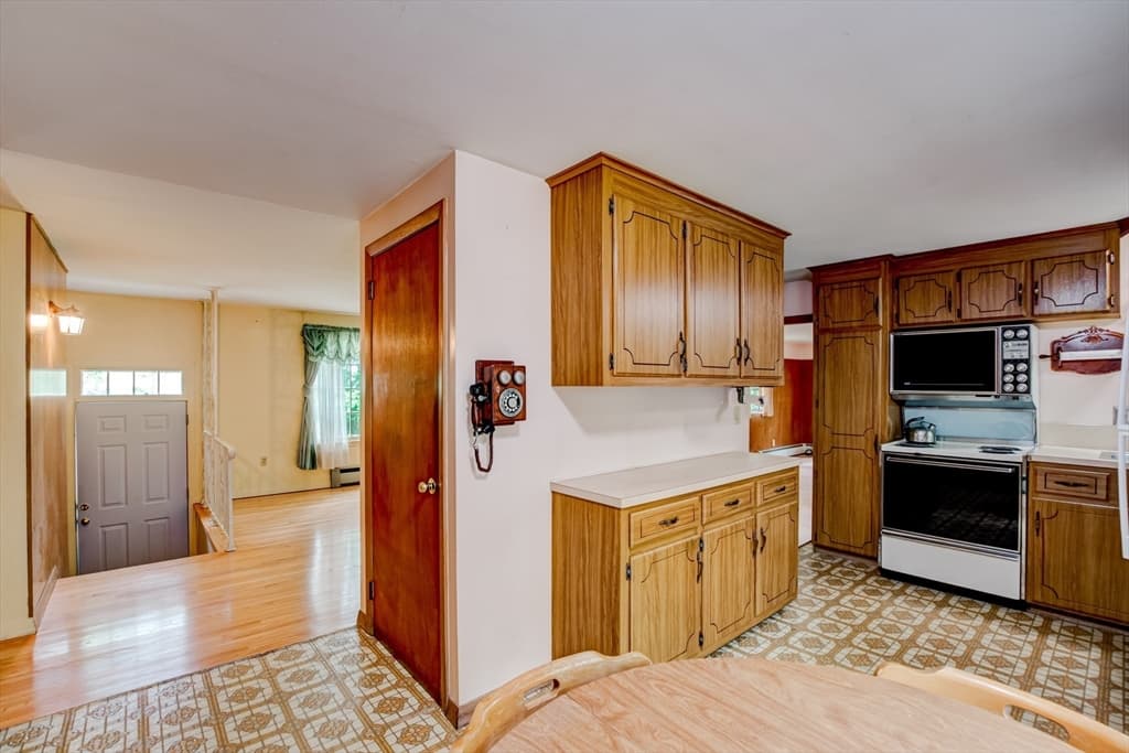 Single Family Residence at 487 Fitchburg State Road, Ashby MA 01431, Ashby, photo 12 of 42