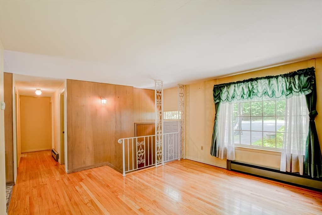 Single Family Residence at 487 Fitchburg State Road, Ashby MA 01431, Ashby, photo 4 of 42
