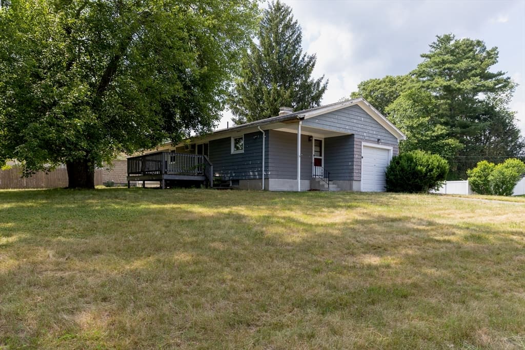 12 Cypress Dr, Smithfield RI 02917 photo 4