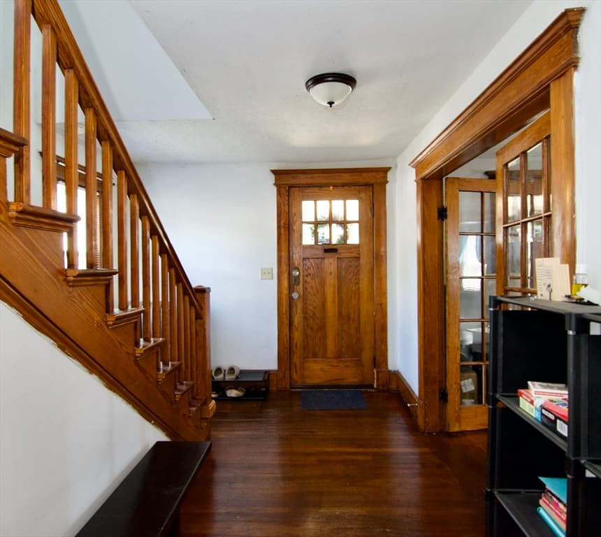 Single Family Residence at 16 Amity Ct, Springfield MA 01108, Springfield, photo 4 of 42
