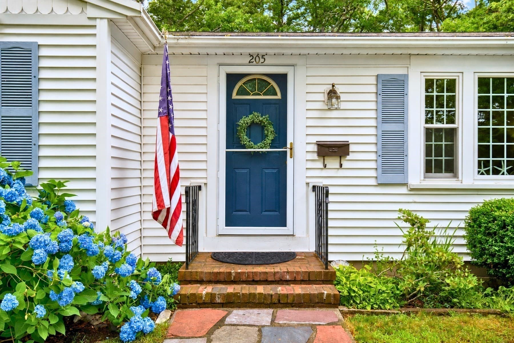Single Family Residence at 205 Highbank Rd, Yarmouth MA 02664, photo 3 of 42