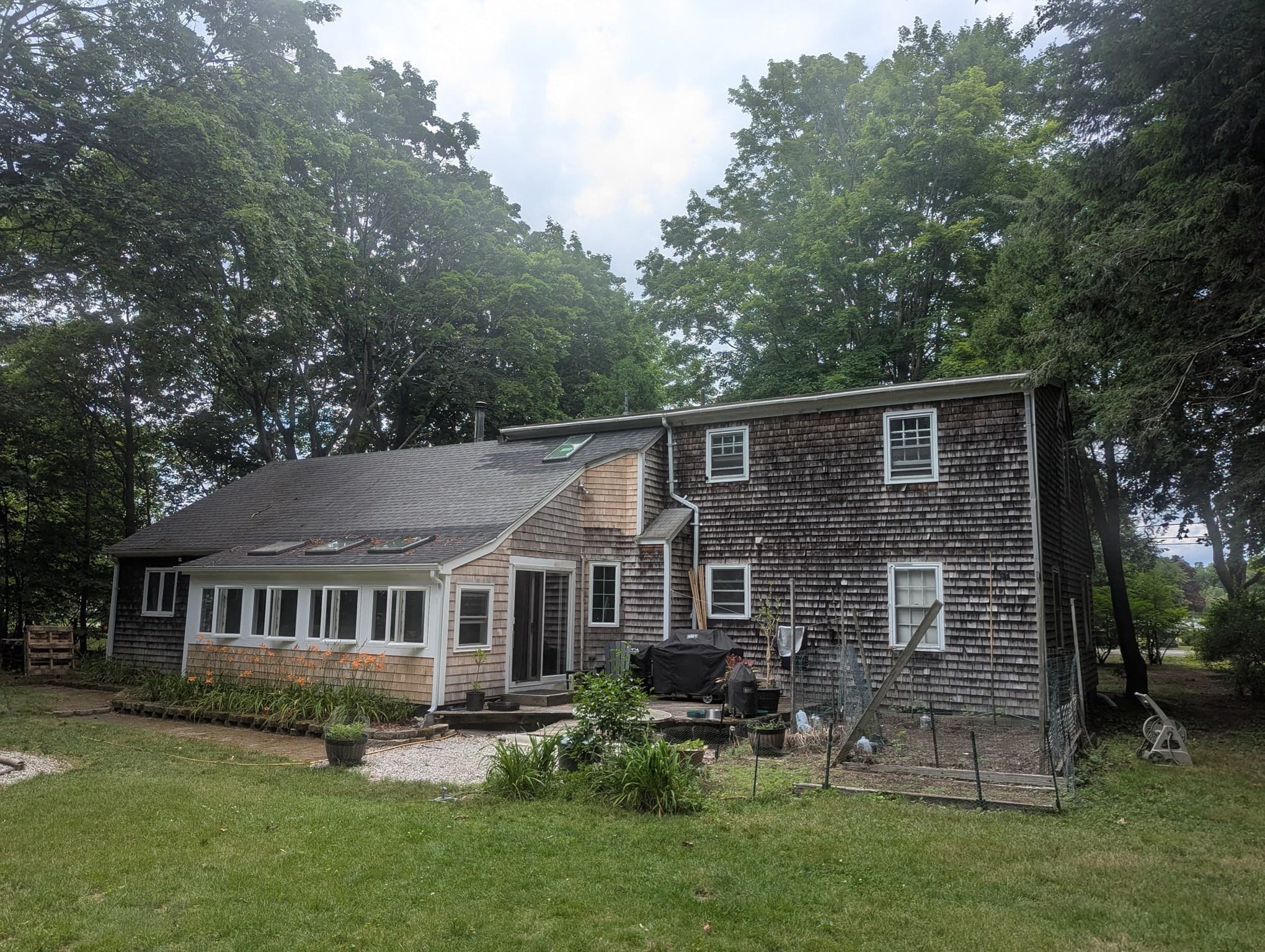 Single Family Residence at 166 West St, Attleboro MA 02703, Attleboro, photo 3 of 16