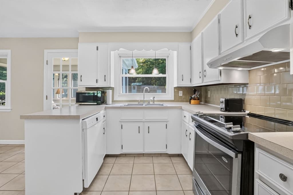 Single Family Residence at 11 Juniper Hill Rd, Ware MA 01082, Ware, photo 16 of 40