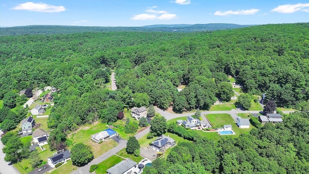 Single Family Residence at 11 Juniper Hill Rd, Ware MA 01082, Ware, photo 5 of 40
