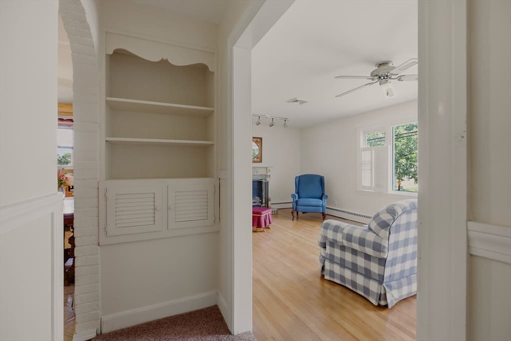Single Family Residence at 1443 Bedford St, Fall River MA 02723, photo 22 of 34