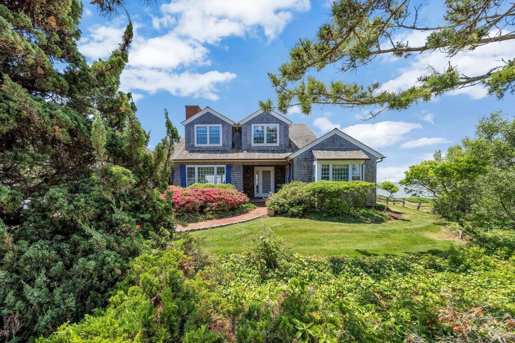Single Family Residence at 31 Sunset Point Rd, Falmouth MA 02556, Falmouth, photo 8 of 40