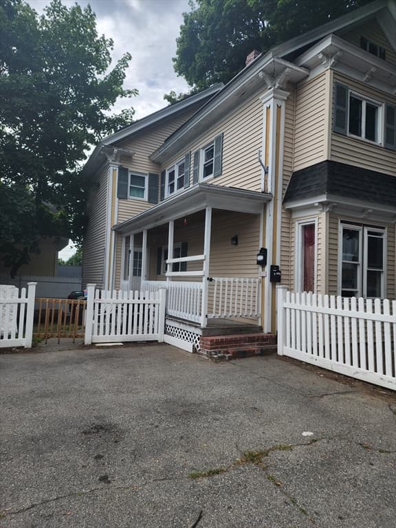 76 Fremont St, Lowell MA 01850 photo 2