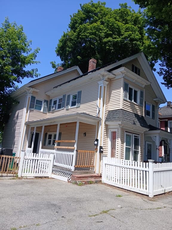 76 Fremont St, Lowell MA 01850 photo 8